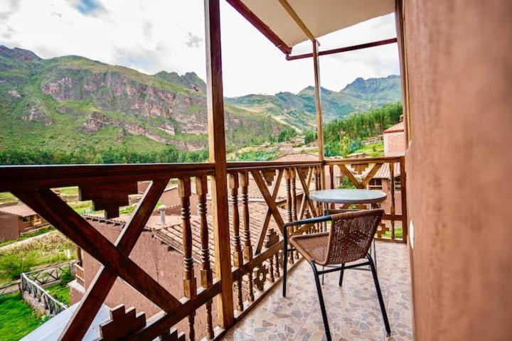 فندق Blue Lotus Chamomile With Mountain View And Balcony بيساك المظهر الخارجي الصورة